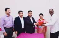 वेंगुर्ला नगरपरिषद निवडणूक: भाजप उमेदवार दिलीप गिरप यांनी घेतला खासदार नारायण राणे यांचा आशीर्वाद