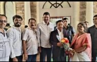 खासदार नारायण राणे व सौ. निलमताई राणे यांचे शिवसेना नगराध्यक्ष पदाच्या उमेदवार सौ. ममता वराडकर यांना आशीर्वाद